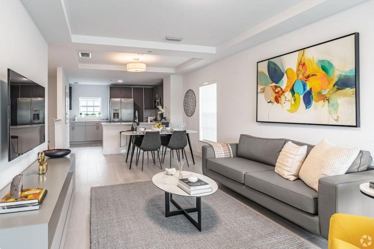 Dahlia - The Designer Townhome เลกเวิร์ท ภายนอก รูปภาพ